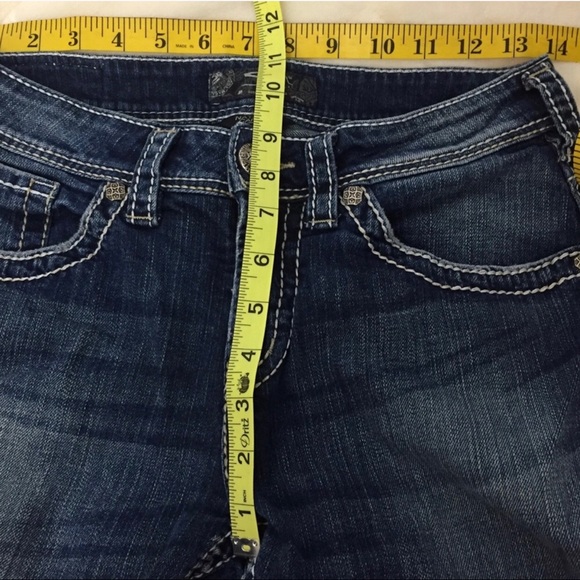 Silver Jeans Natsuki Capri Darker Wash Size 28 - Picture 7 of 8